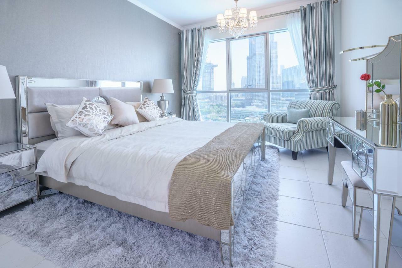 Elite Royal Apartment - Full Burj Khalifa & Fountain View - Premier - 2 Bedrooms & 1 Open Bedroom Without Partition Dubai Bagian luar foto